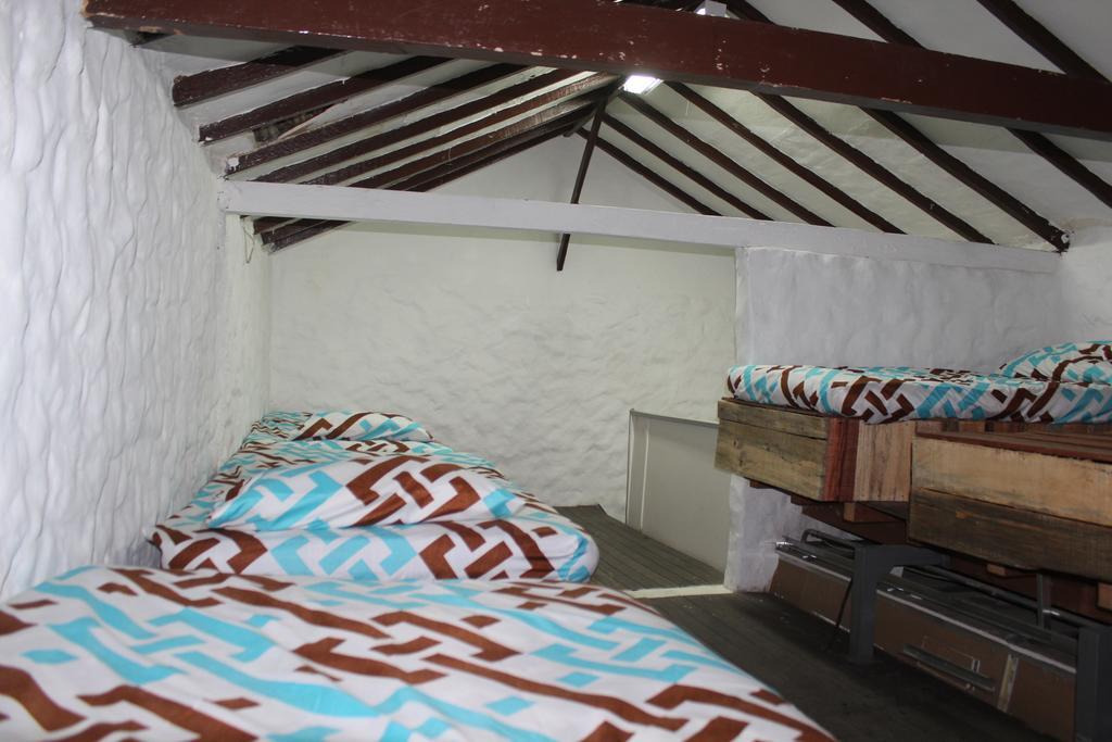 Mila Hostel Медельїн Екстер'єр фото