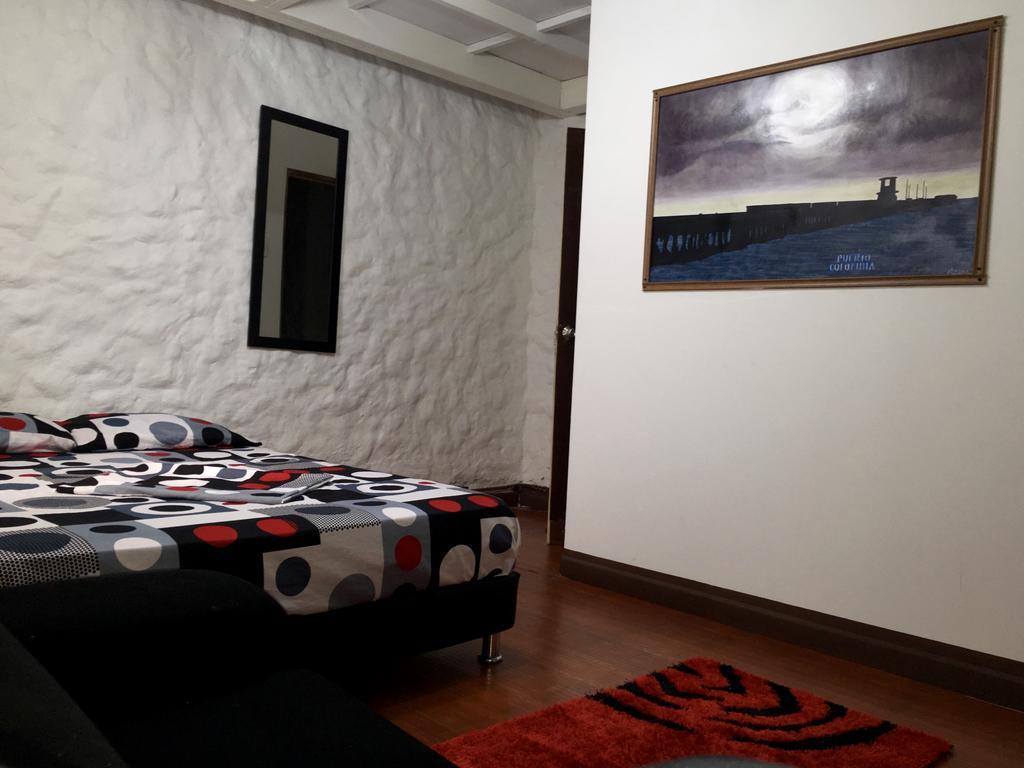 Mila Hostel Медельїн Екстер'єр фото